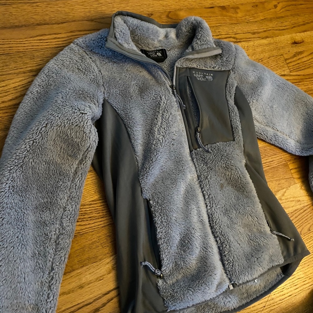 Mountain hardwear // Columbia grey coat